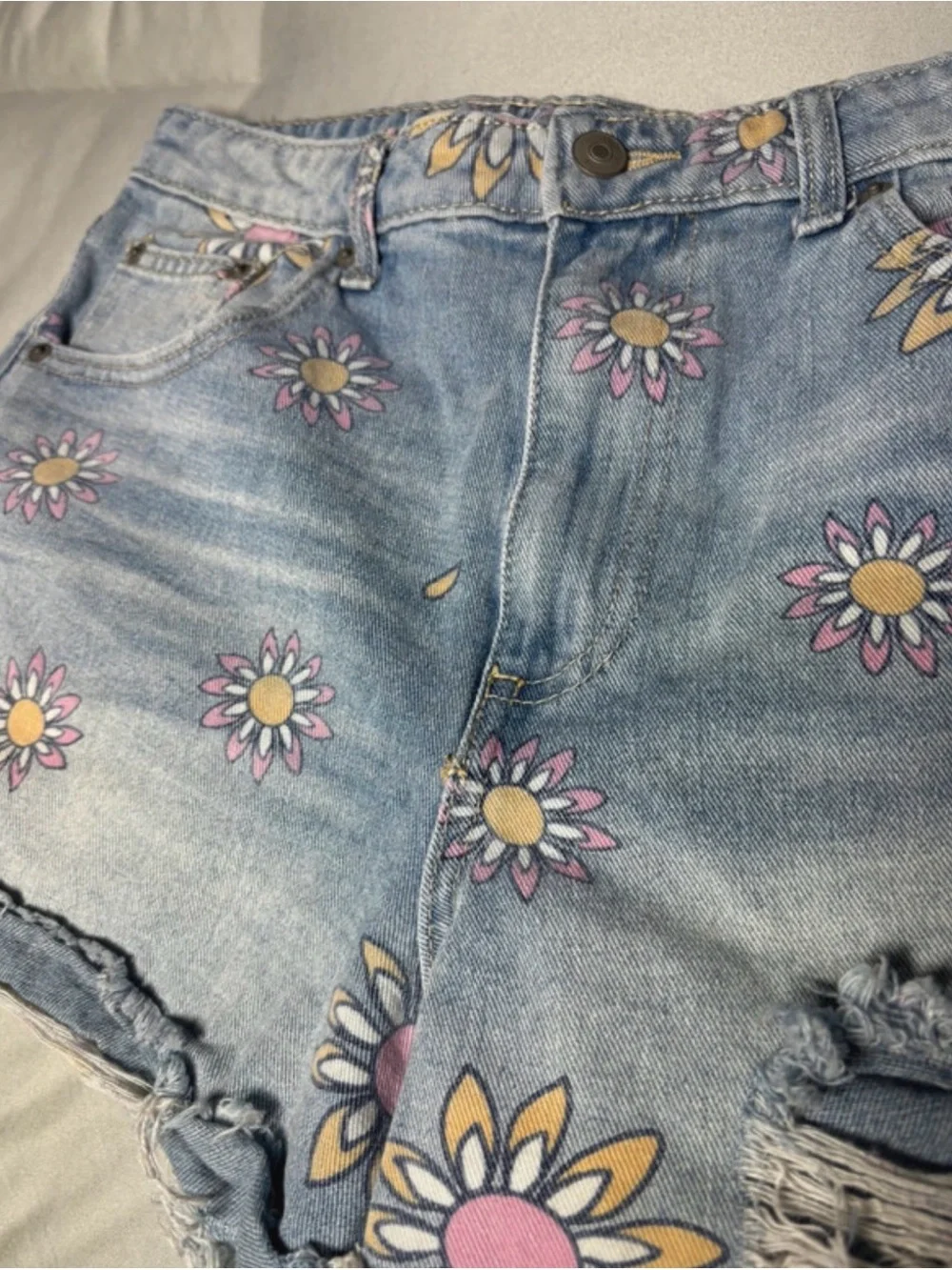 No Boundaries Light Blue Daisy Print Distressed Jean Shorts